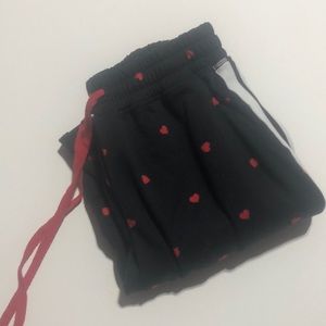 ✨traded✨valentine sweatpants